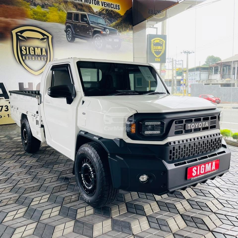 Image Toyota Hilux Champ Attractive Package 2024 